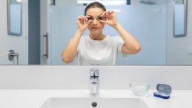 4-steps-on-how-to-get-a-contact-out-of-your-eyelid-safely