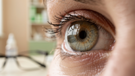 why-it-hurts-to-blink-understanding-eye-discomfort-causes